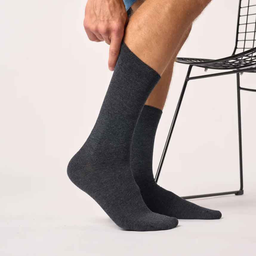Men's basic classic socks